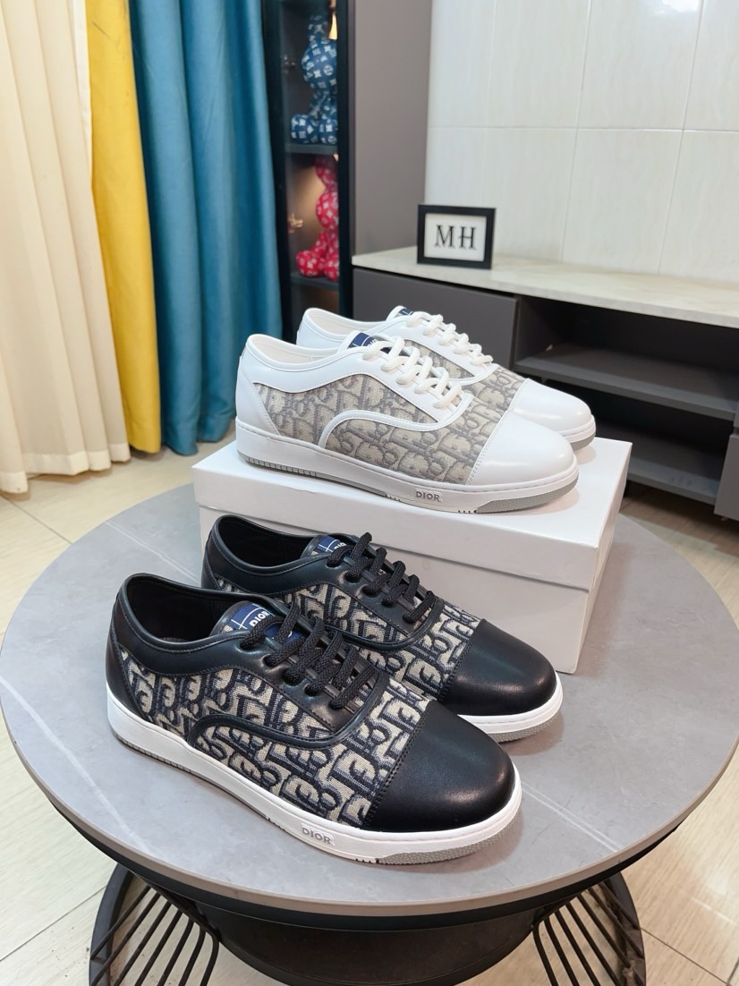 NO:272768,[Dior] The world's first high-end men's shoes brand is launched in the world. The latest series of uppers are made of imported cowhide and specially provided fabrics to create a mesh breathable inner lining, making walking more convenient and comfortable!  Compared with the official quality, beautiful 11 ​​replicas. Create a fashionable personality to set off your uniqueness!  A must-have for trendy men! Classic style. Men's size 38-44.,,dior,dior,cowhide19860909【Dior迪奥】爆卖款官网全球首发男鞋高端品牌 官网最新款系列鞋面采用进口牛皮搭配专供面料打造网布透气内里.让行走更加便捷舒适！与官方的质量相比美的11复刻.打造时尚个性衬托你的与众不同！潮男必备!经典款.男码38-44.,,dior,dior,cowhide,Men's shoes