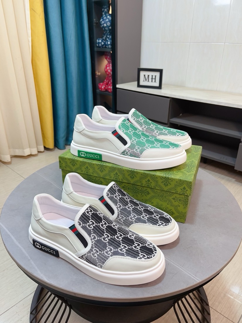 NO:273956,GUCCI [Gucci] new high-end brand of men's shoes, latest fashionable casual men's shoes, trendy and versatile style, relaxed and sporty upper imported Italian top layer cowhide leather, plus super fine workmanship. Original personalized fashionable rubber wear-resistant sole, light and comfortable on the feet, size 38-44,,gucci,cowhide19860909GUCCI【古奇】新款男鞋高端品牌,最新時尚休闲男鞋,潮流百搭之款,轻松运动风,鞋面意大利进口头层牛皮 真皮内里 加超精细做工.原版个性时尚橡胶耐磨大底,上脚轻巧舒适,码数38-44,,gucci,cowhide,Men's shoes