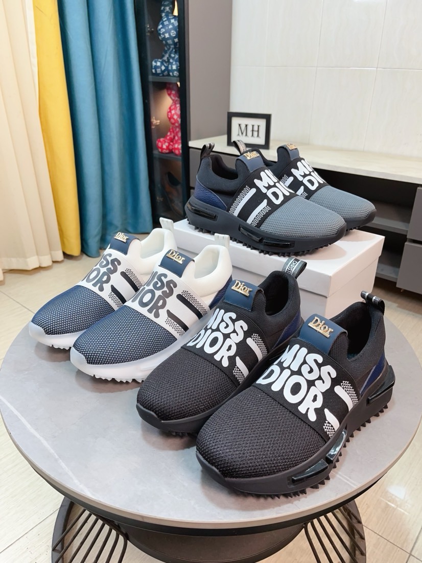 NO:274640,[Dior] The world's first high-end men's shoes brand is launched in the world. The latest series of uppers are made of imported cowhide and specially provided fabrics to create a mesh breathable inner lining, making walking more convenient and comfortable!  Compared with the official quality, beautiful 11 ​​replicas. Create a fashionable personality to set off your uniqueness!  A must-have for trendy men! Classic style. Men's size 38-44.,,dior,dior,cowhide19860909【Dior迪奥】爆卖款官网全球首发男鞋高端品牌 官网最新款系列鞋面采用进口牛皮搭配专供面料打造网布透气内里.让行走更加便捷舒适！与官方的质量相比美的11复刻.打造时尚个性衬托你的与众不同！潮男必备!经典款.男码38-44.,,dior,dior,cowhide,Men's shoes