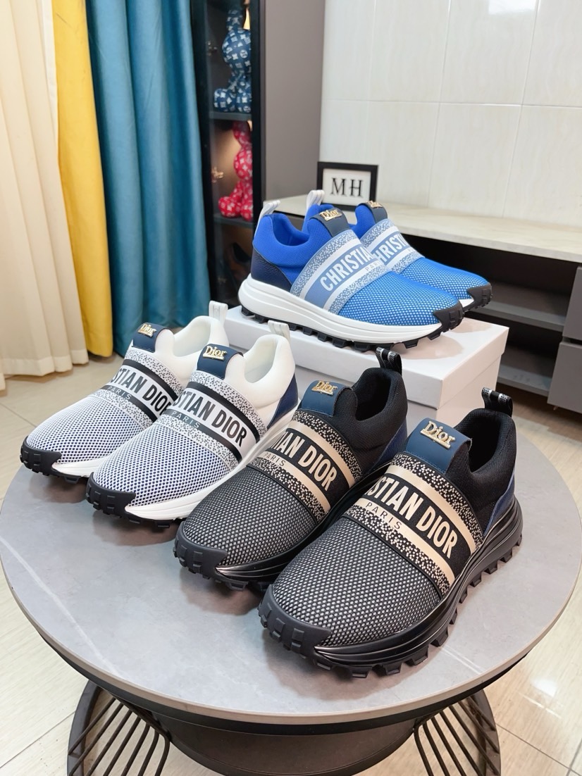 NO:275422,[Dior] The world's first high-end men's shoes brand is launched in the world. The latest series of uppers are made of imported cowhide and specially provided fabrics to create a mesh breathable inner lining, making walking more convenient and comfortable!  Compared with the official quality, beautiful 11 ​​replicas. Create a fashionable personality to set off your uniqueness!  A must-have for trendy men! Classic style. Men's size 38-44.,,dior,dior,cowhide19860909【Dior迪奥】爆卖款官网全球首发男鞋高端品牌 官网最新款系列鞋面采用进口牛皮搭配专供面料打造网布透气内里.让行走更加便捷舒适！与官方的质量相比美的11复刻.打造时尚个性衬托你的与众不同！潮男必备!经典款.男码38-44.,,dior,dior,cowhide,Men's shoes