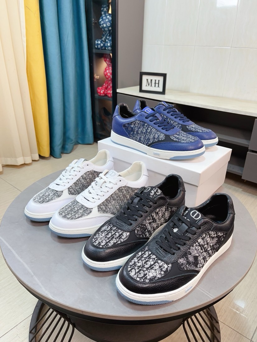 NO:275482,[Dior] The world's first high-end men's shoes brand is launched in the world. The latest series of uppers are made of imported cowhide and specially provided fabrics to create a mesh breathable inner lining, making walking more convenient and comfortable!  Compared with the official quality, beautiful 11 ​​replicas. Create a fashionable personality to set off your uniqueness!  A must-have for trendy men! Classic style. Men's size 38-44.,,dior,dior,cowhide19860909【Dior迪奥】爆卖款官网全球首发男鞋高端品牌 官网最新款系列鞋面采用进口牛皮搭配专供面料打造网布透气内里.让行走更加便捷舒适！与官方的质量相比美的11复刻.打造时尚个性衬托你的与众不同！潮男必备!经典款.男码38-44.,,dior,dior,cowhide,Men's shoes