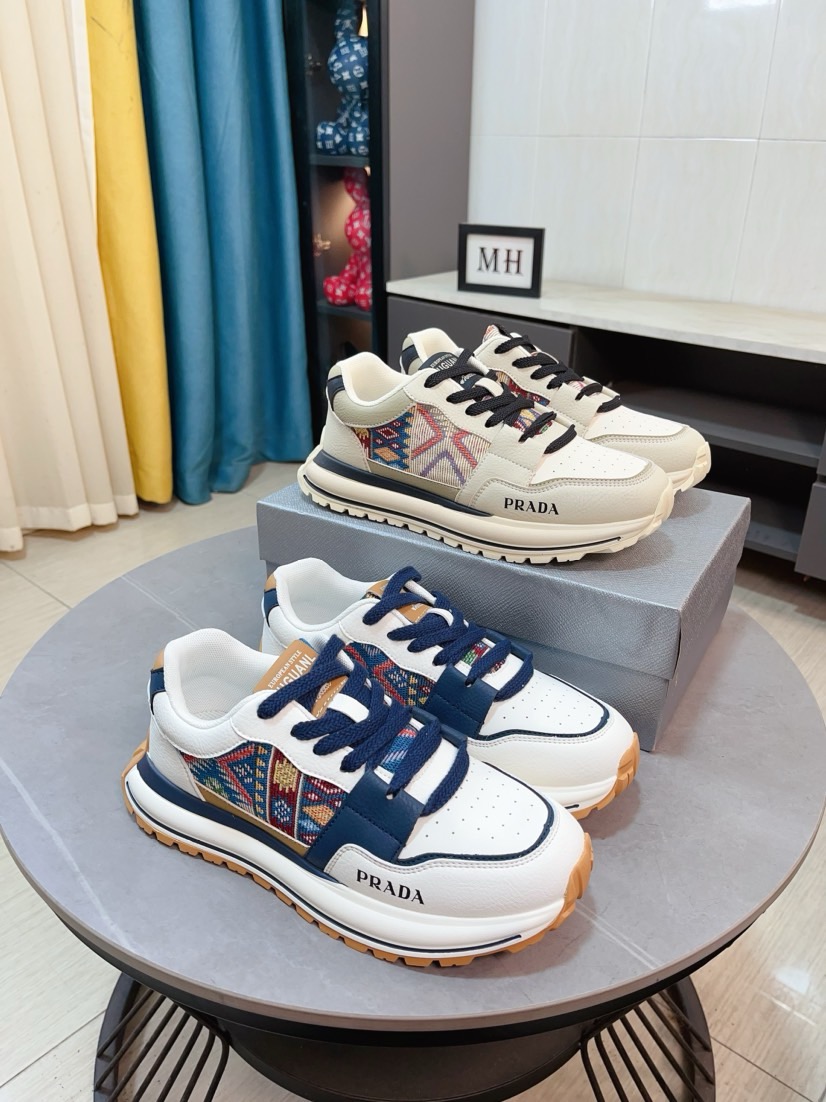 NO:276440,[Prada PRADA] New men's shoes in Milan are released, the official website new model 1 is made original, continues the charm inheritance, innovation and tribute to young and fashionable you must have movable foot pads and odorless feet; imported oil wax leather upper wear-resistant rubber sole; suitable for all seasons to wear, fashionable and versatile. Size: 38-44,,prada,prada19860909【普拉达PRADA】 米兰展新品男鞋出炉了,官网新款1制作原版,续写魅力传承,创新与致敬年轻时尚的你必须拥有活动垫脚无臭脚；进口油蜡皮鞋面耐磨橡胶底；适合四季穿着 ,时尚百搭.码数:38-44,,prada,prada,Men's shoes