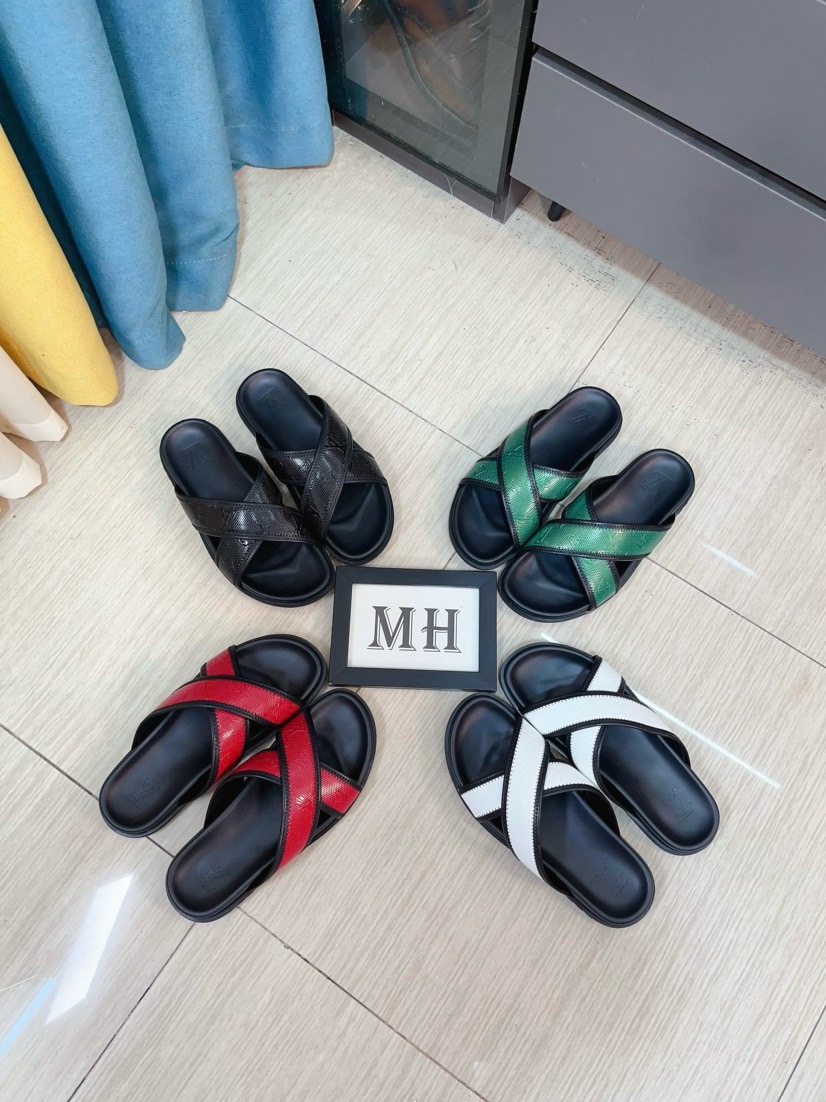 NO:277271,(lv-Louis Vuitton) New men's sandals, high-end boutique, exquisite embossed upper logo decoration, fine workmanship, super soft sole, casual, loose and comfortable, must-go in summer!  nsize38-44,,louis vuitton,louis vuitton,slippers19860909（lv-路易威登）新品男士凉拖鞋,高端精品,鞋面精致压花logo装饰,精细做工,鞋底超软,休闲宽松舒适型,夏季必入哦！nsize38-44,,louis vuitton,louis vuitton,slippers,Men's shoes