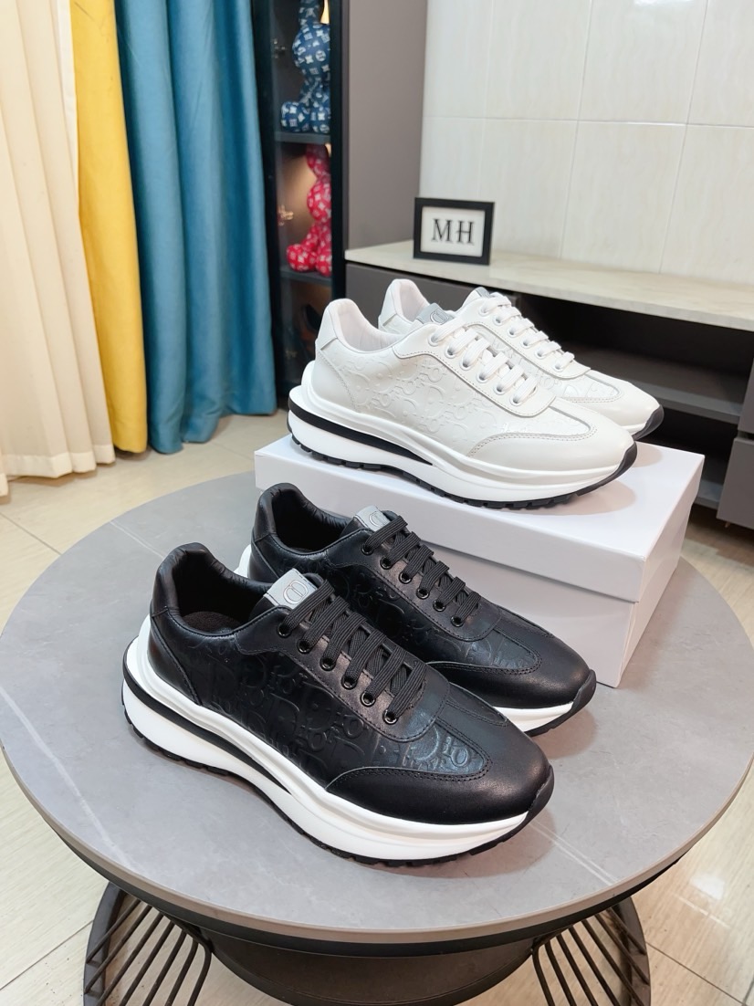 NO:277720,[Dior] The world's first high-end men's shoes brand is launched in the world. The latest series of uppers are made of imported cowhide and specially provided fabrics to create a mesh breathable inner lining, making walking more convenient and comfortable!  Compared with the official quality, beautiful 11 ​​replicas. Create a fashionable personality to set off your uniqueness!  A must-have for trendy men! Classic style. Men's size 38-44.,,dior,dior,cowhide19860909【Dior迪奥】爆卖款官网全球首发男鞋高端品牌 官网最新款系列鞋面采用进口牛皮搭配专供面料打造网布透气内里.让行走更加便捷舒适！与官方的质量相比美的11复刻.打造时尚个性衬托你的与众不同！潮男必备!经典款.男码38-44.,,dior,dior,cowhide,Men's shoes