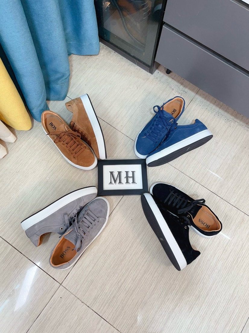 NO:278697,【boss】 High-end series of sports men's shoes, with classic designs, has become the ever-ending fashion darling, and the classic casual shape. The upper is made of cowhide upper and brand logo embellishes the brand charm; the first layer of genuine leather [Sun] [Sun] brand special sole, wear-resistant, lightweight, size: 38-44,,cowhide19860909【boss】 高端系列运动男鞋,以经典的设计成为永不落幕的时尚宠儿,经典的休闲造型.鞋面采用牛皮鞋面 品牌logo点缀 彰显品牌魅力；头层真皮里[太阳][太阳]品牌专用大底,耐磨,轻便,码数:38-44,,cowhide,Men's shoes