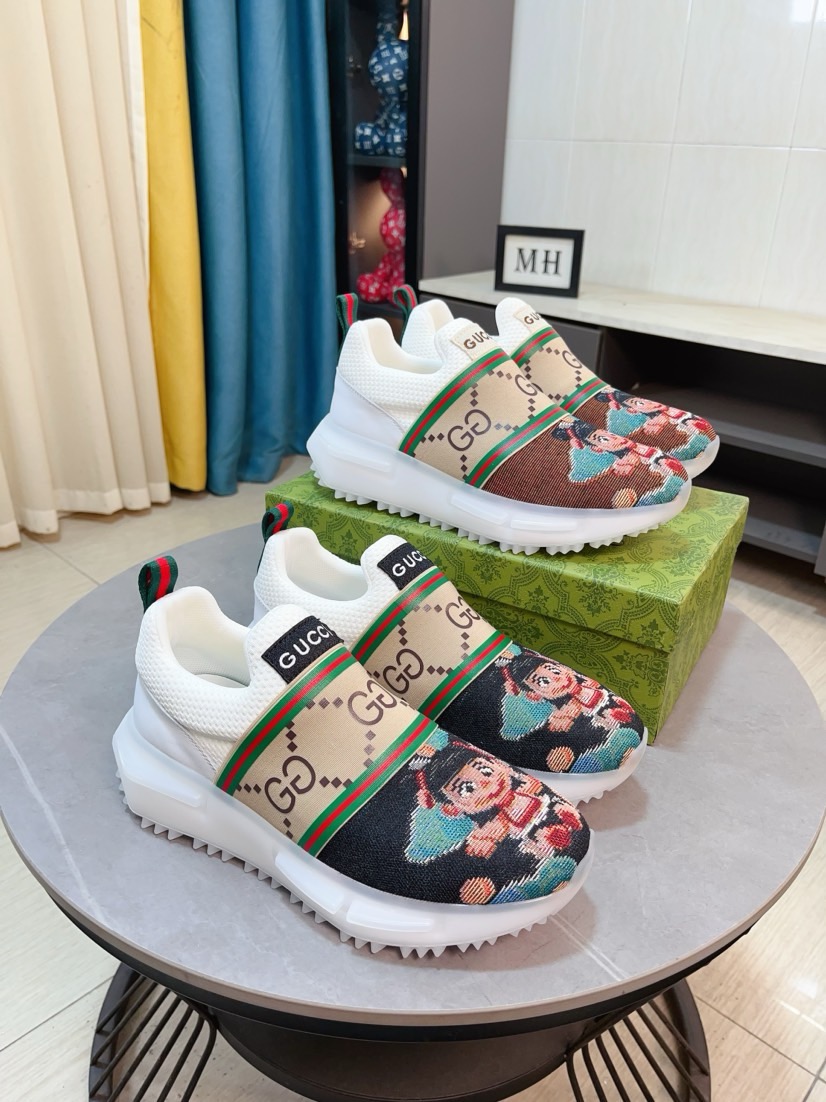 NO:280668,【GUCCI】Guqi new lace-up casual men's shoes are on the market first, the material workmanship is better than all versions in the market. The highest quality shipment is the first layer cowhide with imported original perforated material genuine leather inner lining, private mold soft sole, high comfort for the foot, imported special materials highlight the unique charm of the brand, high-end customization 38-44,,gucci,cowhide19860909【GUCCI】古奇新款系带休闲男鞋抢先上市,材料做工完胜市场所有版本 最高品质出货头层牛皮配进口原版穿孔材料真皮内里,私模软质大底,上脚舒适度高、进口专用材料凸显品牌独特魅力 ,高端定制38一44,,gucci,cowhide,Men's shoes