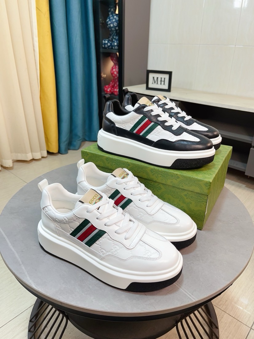 NO:281023,【GUCCI】Guqi new lace-up casual men's shoes are on the market first, the material workmanship is better than all versions in the market. The highest quality shipment is the first layer cowhide with imported original perforated material genuine leather inner lining, private mold soft sole, high comfort for the foot, imported special materials highlight the unique charm of the brand, high-end customization 38-44,,gucci,cowhide19860909【GUCCI】古奇新款系带休闲男鞋抢先上市,材料做工完胜市场所有版本 最高品质出货头层牛皮配进口原版穿孔材料真皮内里,私模软质大底,上脚舒适度高、进口专用材料凸显品牌独特魅力 ,高端定制38一44,,gucci,cowhide,Men's shoes