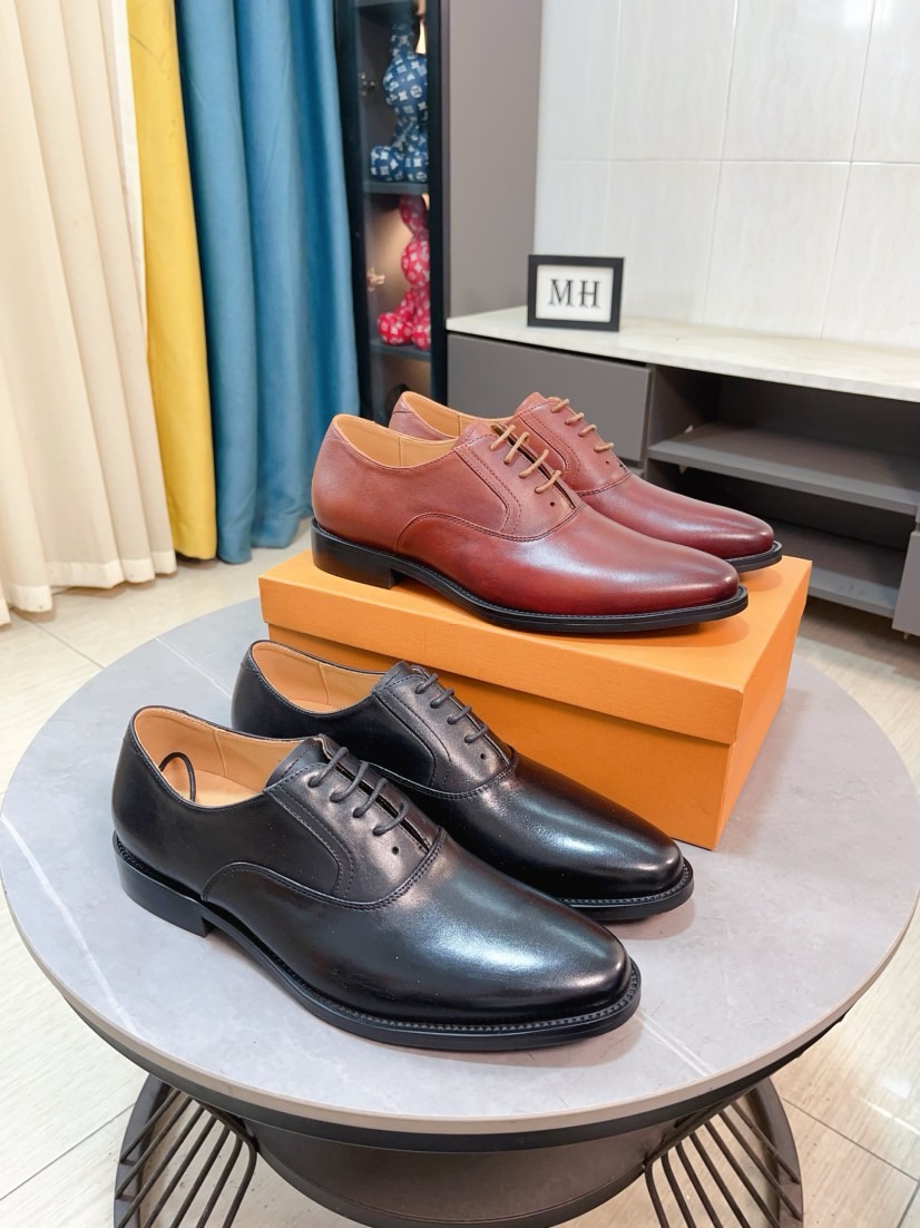 NO:346957,[Louis Vuitton (LV)] High-end business formal leather shoes are luxurious and elegant in style, with both practicality and style, professional attention to details and quality, and the original 11 counter is super accurate reproduction!  The upper is made of imported original calfskin imported Italian cowhide. The original anti-slip and wear-resistant broadsole!  Number of codes 38--44 (45 customized), louis vuitton,louis vuitton,cowhide19860909【路易威登(LV)】高端商务正装皮鞋风格华贵典雅,实用性和款式并重,专业专注细节与品质,专柜原版11超精准复刻 ！材质鞋面采用进口原版小牛皮进口意大利牛皮皮里.原版防滑耐磨大底！ 码数38--44（45订做）,,louis vuitton,louis vuitton,cowhide,Men's shoes