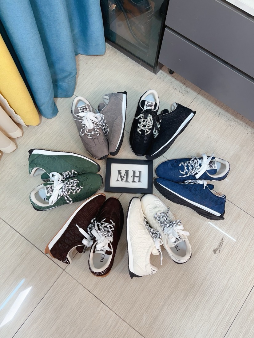 NO:351069,[Dior] The world's first high-end men's shoes brand is launched in the world. The latest series of uppers are made of imported cowhide and specially provided fabrics to create a mesh breathable inner lining, making walking more convenient and comfortable!  Compared with the official quality, beautiful 11 ​​replicas. Create a fashionable personality to set off your uniqueness!  A must-have for trendy men! Classic style. Men's size 38-44.,,dior,dior,cowhide19860909【Dior迪奥】爆卖款官网全球首发男鞋高端品牌 官网最新款系列鞋面采用进口牛皮搭配专供面料打造网布透气内里.让行走更加便捷舒适！与官方的质量相比美的11复刻.打造时尚个性衬托你的与众不同！潮男必备!经典款.男码38-44.,,dior,dior,cowhide,Men's shoes