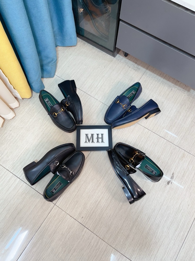 NO:346336,[GUCCI Gucci] The most popular classic of Gucci leather shoes. The official website is synchronized, and the upper uses Italian top layer cowhide, unique brand and unique craftsmanship. It highlights the hot style of the new year. Don’t hesitate, don’t hesitate anymore, you can buy it quickly. Digital 38--44,,gucci,cowhide19860909【GUCCI 古奇】古奇皮鞋最火爆的经典之做.官网同步,鞋面采用意大利头层牛皮牛皮内里,独特品牌独特工艺.彰显了新一年度的爆款风格.别再犹豫,别再徘徊,您也赶紧入手吧.数码38--44,,gucci,cowhide,Men's shoes