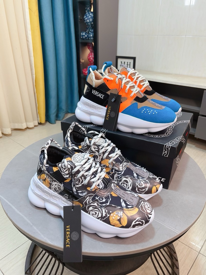 NO:349781,Versace (Versace) genuine purchasing level, imported original materials, imported original breathable mesh fabric, spliced ​​cowhide surface, imported breathable mesh inner lining, fashionable glue LOGO film matching, printed pattern footbed, sports and casual style, original counter quality, original twisted rubber combination foam rubber large bottom (soft and comfortable) 36-44, 45, 46 customized, versace, versace, cowhide19860909Versace (范思哲）正品代购级别,进口原版料,进口原版透气网布面料,拼接牛皮面,进口透气网布内里,时尚滴胶LOGO胶片搭配,印花图案垫脚,运动休闲风格,原版专柜品质,原版麻花型橡胶组合发泡橡胶大底底（柔软舒适）36-44,45,46定做,,versace,versace,cowhide,Men's shoes