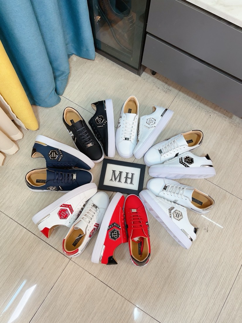 NO:350134,【PHILIPP PLEIN-】The new model of German PP Philip’s official website is on the market. The perfect shape creates a top-quality rubber wear-resistant sole. The upper cowhide fabric is customized with hardware, cowhide inner lining, the shoe shape is full and the three-dimensional feel is full. The original single quality is super versatile. High-end and tasteless, fashionable and novel!  !  Absolute focus.Size38-44 (45 custom made, PHILIPP PLEIN, cowhide19860909【PHILIPP PLEIN-】德国PP菲利普官网新款上市 完美造型打造顶级品质橡胶耐磨大底 鞋面牛皮面料定制五金,牛皮内里,鞋型饱满 立体感十足 原单品质超级百搭 高档不失品味,时尚、新颖！！绝对的焦点.Size38-44（45定做,,PHILIPP PLEIN,cowhide,Men's shoes