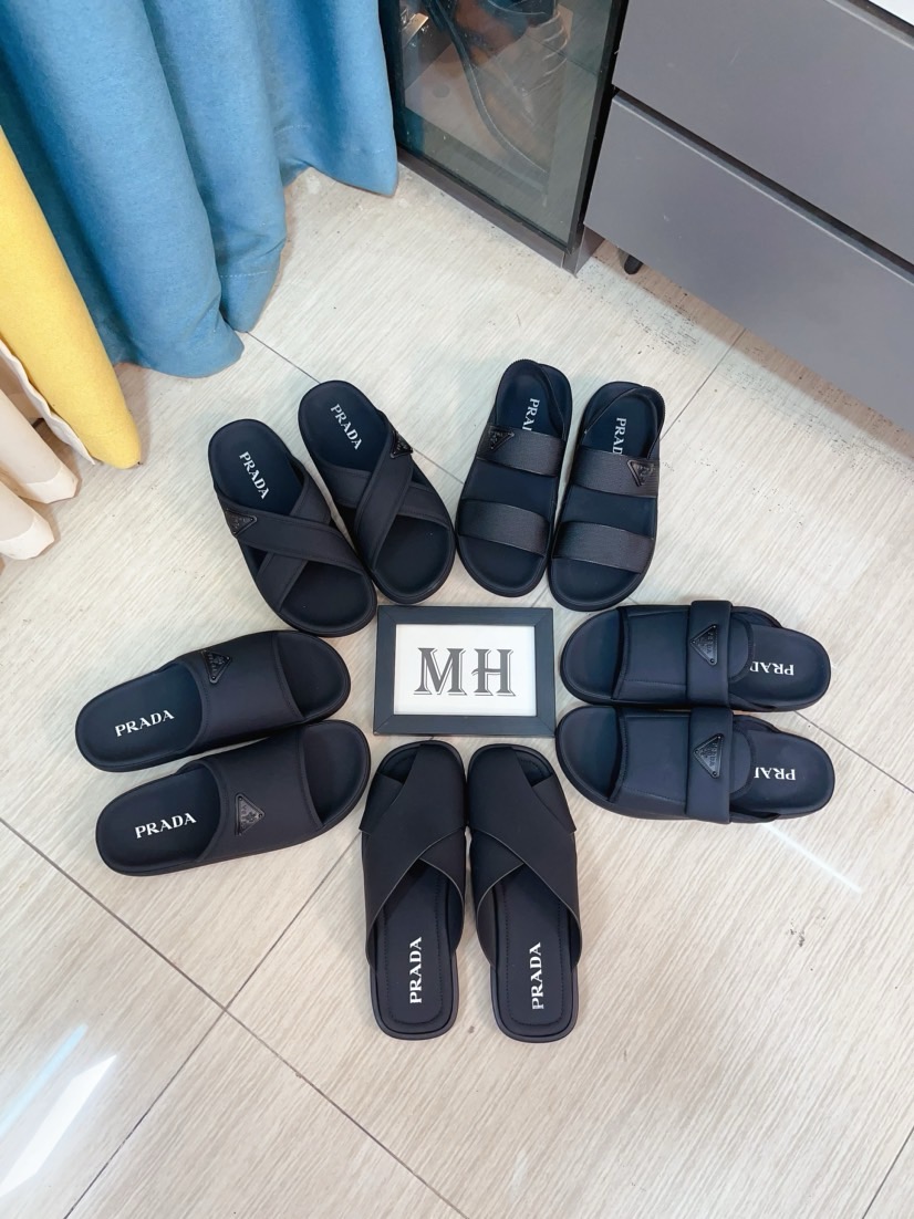 NO:351617,【PRADA】Prada-top slippers purchasing agent, men's spring and summer slipper counter synchronizes the upper imported cowhide from Italy, logo graphics, high-quality craftsmanship, original sole, original special original sole, exclusive movable molding sole is super comfortable, original order goods, high quality, can enter and exit the counter at will, multi-color selection, welcome to compare, number 38-44 (45 customization,, prada, prada, slippers, cowhide19860909【PRADA】普拉达-拖鞋顶级代购 男士春夏拖鞋专柜同步 鞋面意大利进口牛皮搭,标志图形高品质工艺,鞋底原厂特供原版底,独家活动成型底超级舒适,原厂跟单货,高品质,可随意进出专柜,多色可选,欢迎对比,码数38-44（45定制,,prada,prada,slippers,cowhide,Men's shoes