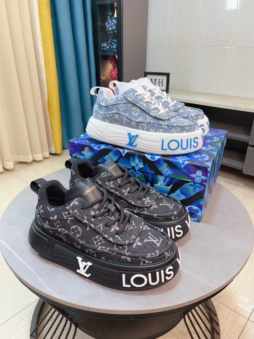 NO:350220,The LV style is novel and fashionable, and the upper is imported cowhide + LV special materials!  Super trendy design!  It makes people shine!  The leather is soft, delicate, shiny and transparent, showing the ultimate pure handicraftsmanship, and the feet on the net are soft, comfortable and breathable!  Size39-44 (38 45 customization), louis vuitton,cowhide19860909LV款式新颖时尚,鞋面采用进口牛皮+ LV专用材料！超潮设计！让人眼前一亮！皮质柔软细腻光泽透亮,彰显极致纯手工工艺,网里上脚柔软舒适透气！Size39-44（38 45定制）,,louis vuitton,cowhide,Men's shoes