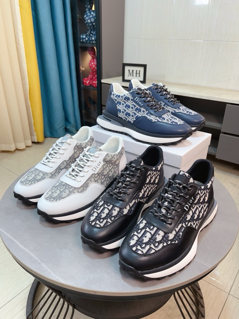 NO:351668,[Dior] The world's first high-end men's shoes brand is launched in the world. The latest series of uppers are made of imported cowhide and specially provided fabrics to create a mesh breathable inner lining, making walking more convenient and comfortable!  Compared with the official quality, beautiful 11 ​​replicas. Create a fashionable personality to set off your uniqueness!  A must-have for trendy men! Classic style. Men's size 38-44.,,dior,dior,cowhide19860909【Dior迪奥】爆卖款官网全球首发男鞋高端品牌 官网最新款系列鞋面采用进口牛皮搭配专供面料打造网布透气内里.让行走更加便捷舒适！与官方的质量相比美的11复刻.打造时尚个性衬托你的与众不同！潮男必备!经典款.男码38-44.,,dior,dior,cowhide,Men's shoes