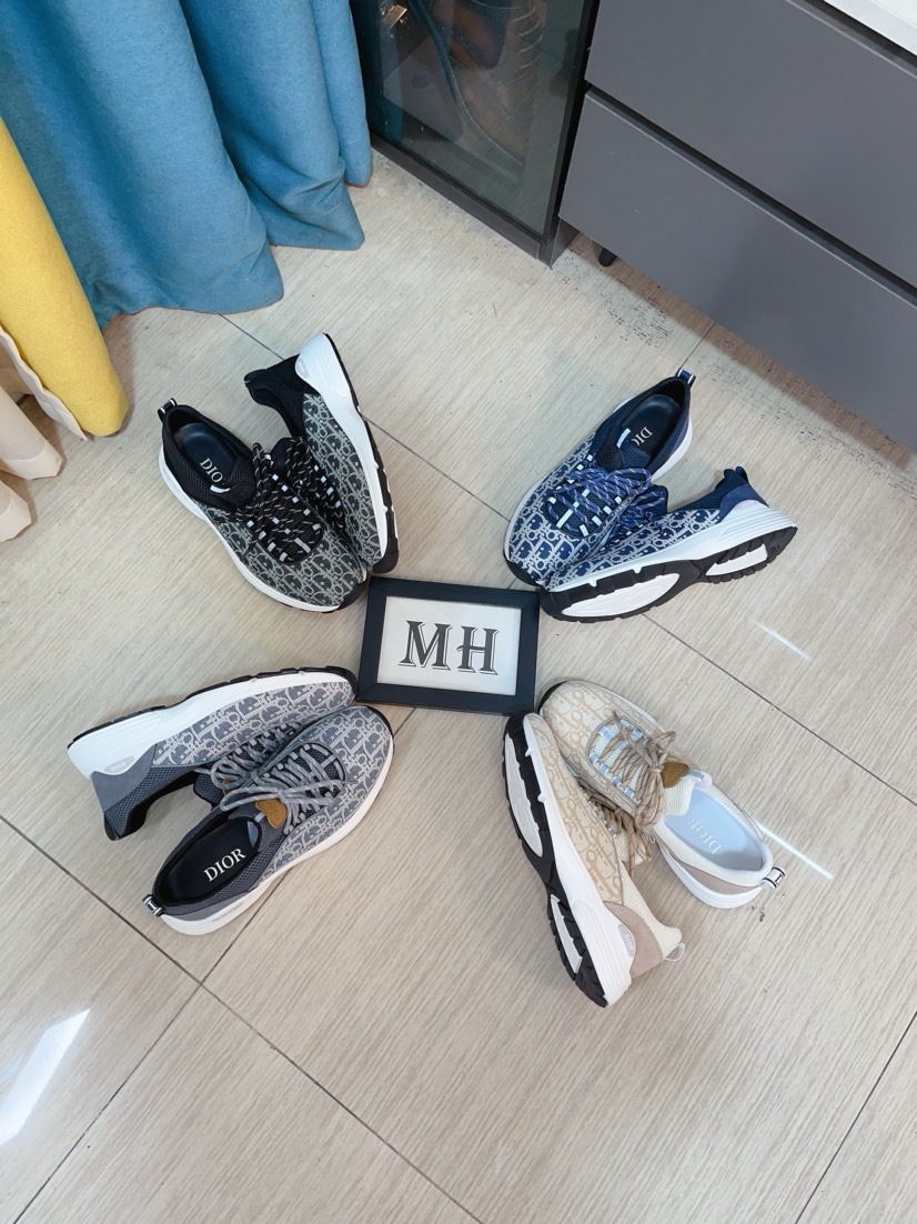 NO:354037,[Dior] The world's first high-end men's shoes brand is launched in the world. The latest series of uppers are made of imported cowhide and specially provided fabrics to create a mesh breathable inner lining, making walking more convenient and comfortable!  Compared with the official quality, beautiful 11 ​​replicas. Create a fashionable personality to set off your uniqueness!  A must-have for trendy men! Classic style. Men's size 38-44.,,dior,dior,cowhide19860909【Dior迪奥】爆卖款官网全球首发男鞋高端品牌 官网最新款系列鞋面采用进口牛皮搭配专供面料打造网布透气内里.让行走更加便捷舒适！与官方的质量相比美的11复刻.打造时尚个性衬托你的与众不同！潮男必备!经典款.男码38-44.,,dior,dior,cowhide,Men's shoes