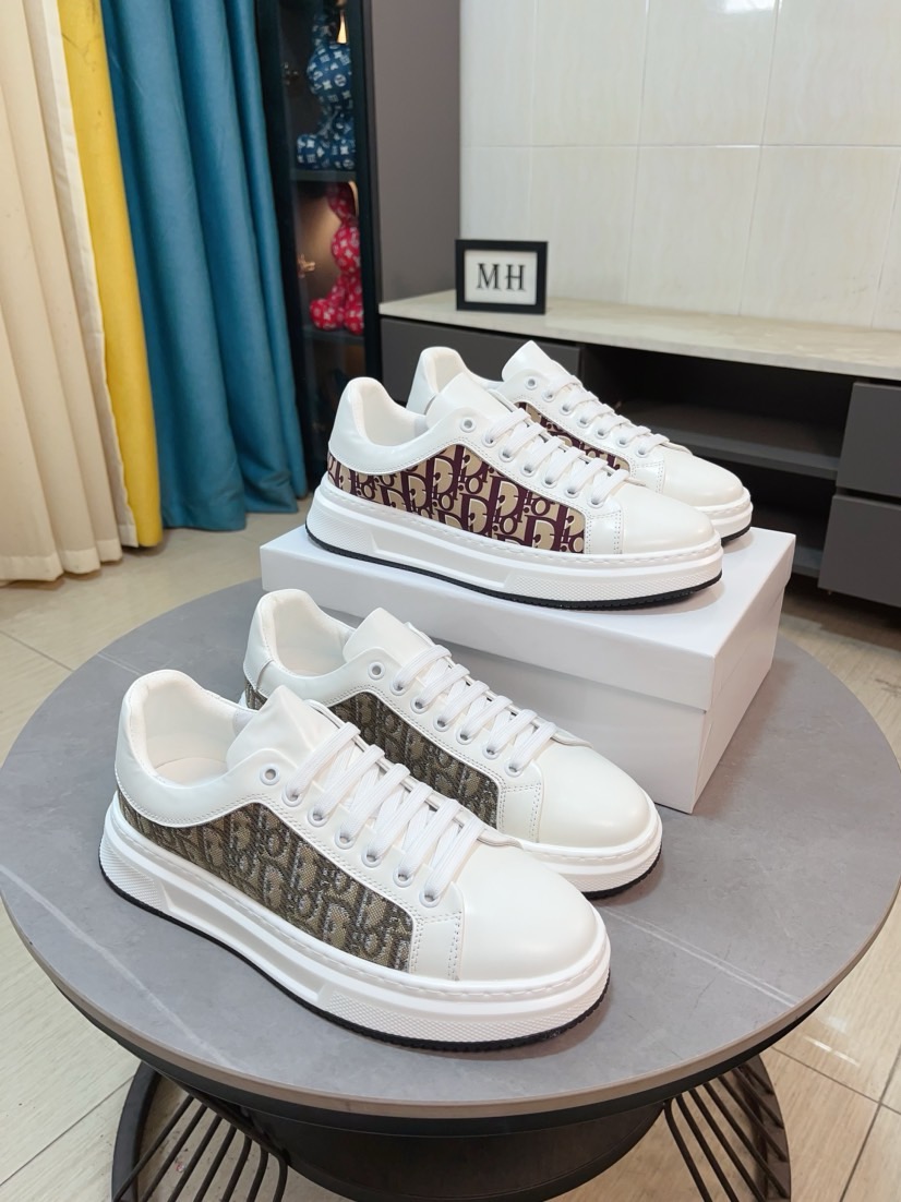 NO:589687,[Dior] The best-selling high-end brand of men's shoes on the official website. The latest series of shoes on the official website are made of imported cowhide leather and specially designed fabrics to create a breathable mesh lining. Making walking more convenient and comfortable!  Compared with the official quality, Midea 11 replica. Create a fashionable personality to set off your uniqueness!  A must-have for trendy men! Classic style. Men's sizes 38-44.,,dior,dior,cowhide19860909【Dior迪奥】爆卖款官网全球首发男鞋高端品牌 官网最新款系列鞋面采用进口牛皮搭配专供面料打造网布透气内里.让行走更加便捷舒适！与官方的质量相比美的11复刻.打造时尚个性衬托你的与众不同！潮男必备!经典款.男码38-44.,,dior,dior,cowhide,Men's shoes