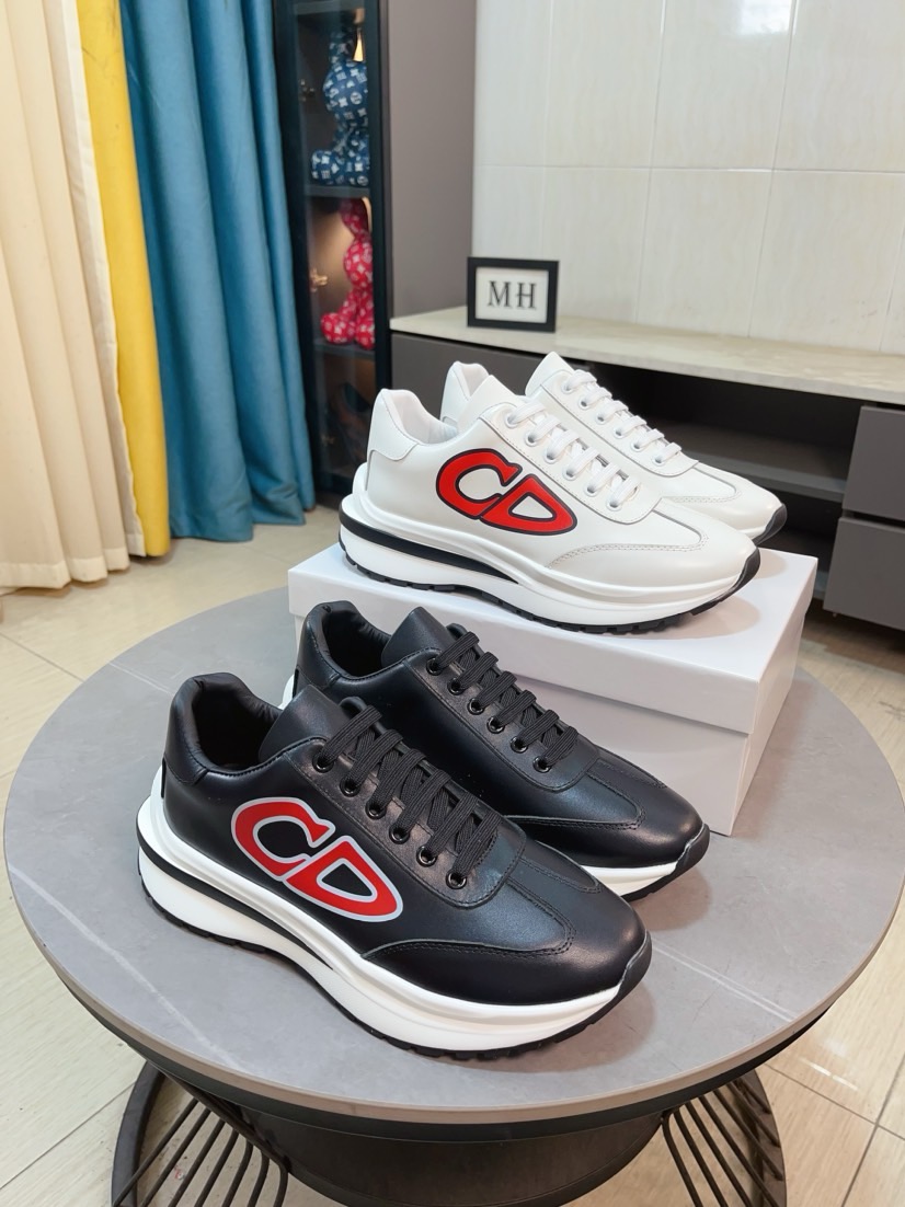 NO:344853,[Dior] The world's first high-end men's shoes brand is launched in the world. The latest series of uppers are made of imported cowhide and specially provided fabrics to create a mesh breathable inner lining, making walking more convenient and comfortable!  Compared with the official quality, beautiful 11 ​​replicas. Create a fashionable personality to set off your uniqueness!  A must-have for trendy men! Classic style. Men's size 38-44.,,dior,dior,cowhide19860909【Dior迪奥】爆卖款官网全球首发男鞋高端品牌 官网最新款系列鞋面采用进口牛皮搭配专供面料打造网布透气内里.让行走更加便捷舒适！与官方的质量相比美的11复刻.打造时尚个性衬托你的与众不同！潮男必备!经典款.男码38-44.,,dior,dior,cowhide,Men's shoes