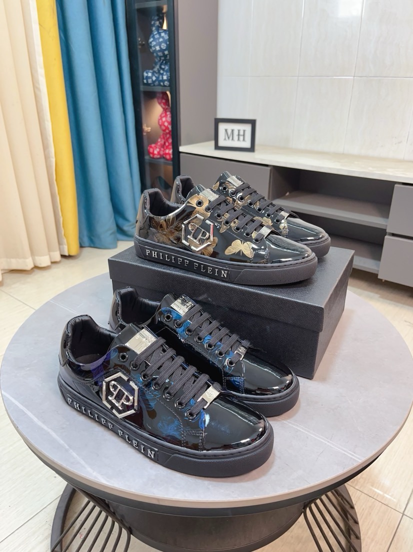 NO:663873,[PHILIPP PLEIN-] German PP Philip official website new model launched, perfect shape to create top-quality rubber wear-resistant outsole, upper cowhide fabric custom hardware, cowhide lining, full shoe shape, full three-dimensional sense, original quality and super versatile, high-end without losing taste, fashionable and novel!  !  Absolute focus.Size38-44 (45 customized,,PHILIPP PLEIN,cowhide19860909【PHILIPP PLEIN-】德国PP菲利普官网新款上市 完美造型打造顶级品质橡胶耐磨大底 鞋面牛皮面料定制五金,牛皮内里,鞋型饱满 立体感十足 原单品质超级百搭 高档不失品味,时尚、新颖！！绝对的焦点.Size38-44（45定做,,PHILIPP PLEIN,cowhide,Men's shoes