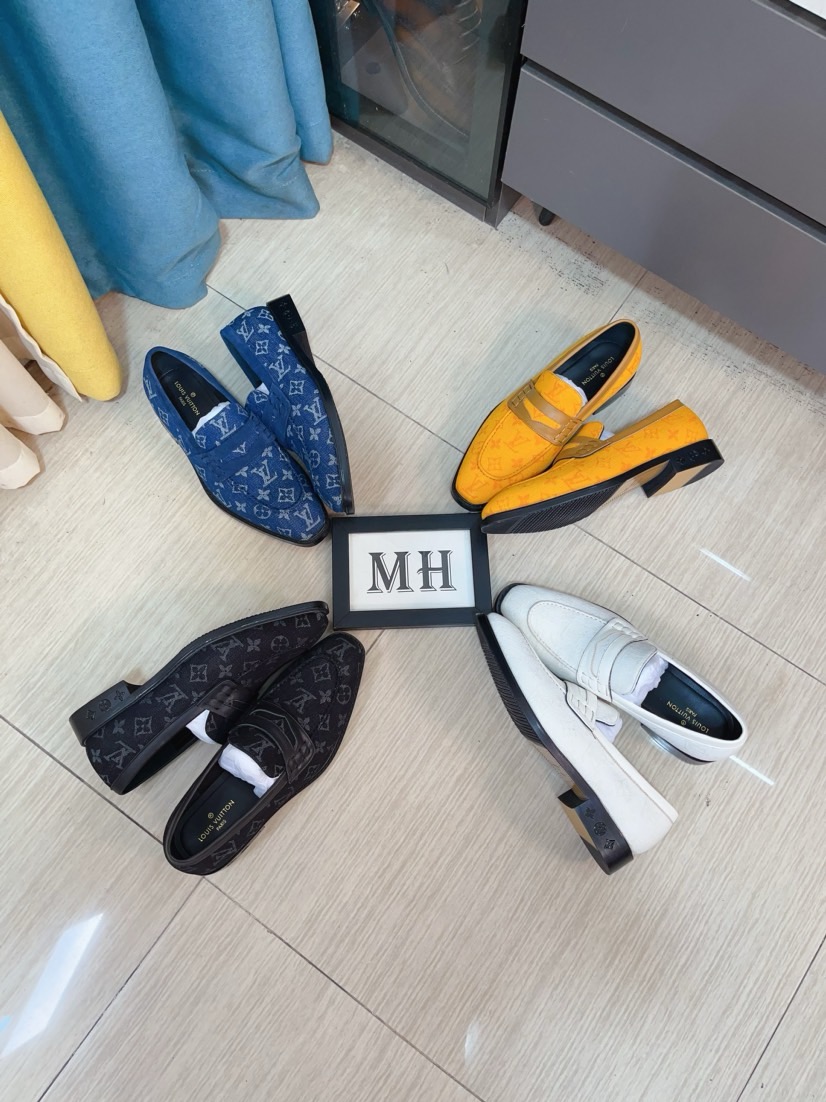 NO:345797,High-version [LV] Louis Vuitton popular casual leather shoes fashionable and atmospheric fabric original imported edge bead cowhide, washed cowhide inner lining, original molded rubber sole, high-end atmospheric and high-end quality, elegant, instantly changing to temperament, male god standard n code number 38-44,, louis vuitton, louis vuitton, cowhide19860909高版本【LV】路易威登人气爆款休闲皮鞋时尚大气面料原版进口开边珠牛皮,水洗牛皮内里,原版开模橡胶大底,高端大气上档次,品质优雅,上脚秒变气质男神标准n码数38-44,,louis vuitton,louis vuitton,cowhide,Men's shoes