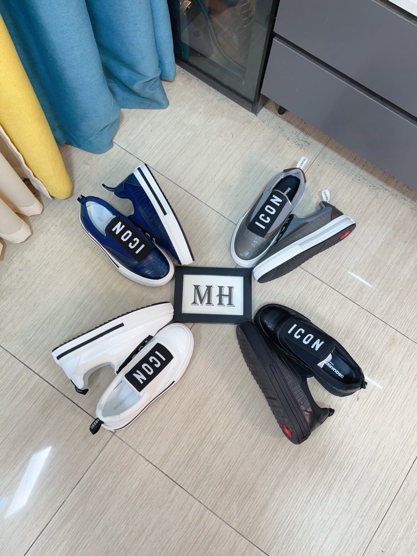 NO:346520,【Dsquared2】International brand second-class square [color] Centennial-year-old Italian style recreates classical style design simple fashionable simple elegant atmospheric material selection [Strong] Original process technology production [Strong] The upper is made of special materials spliced ​​with super soft half-air cushion sole and very comfortable on the upper foot 35-46,19860909【Dsquared2】国际品牌第二次方[色]百年纯熟意式韵再创经典版型设计简单时尚素雅大气选料考究[强]原厂工艺技术制作[强]鞋面采用特殊材料拼接超柔软半气垫大底上脚非常舒适35-46,,Men's shoes