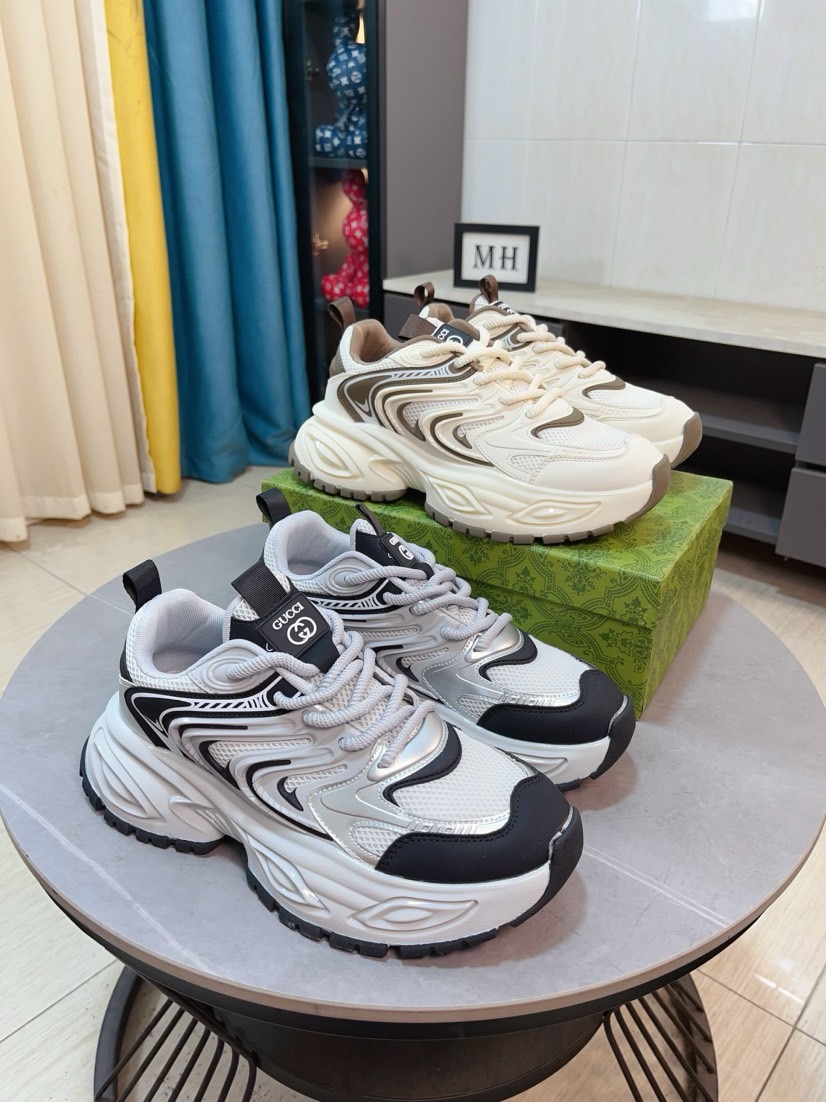 NO:348014,【GUCCI】Guqi new lace-up casual men's shoes are on the market first, the material workmanship is better than all versions in the market. The highest quality shipment is the first layer cowhide with imported original perforated material genuine leather inner lining, private mold soft sole, high comfort for the foot, imported special materials highlight the unique charm of the brand, high-end customization 38-44,,gucci,cowhide19860909【GUCCI】古奇新款系带休闲男鞋抢先上市,材料做工完胜市场所有版本 最高品质出货头层牛皮配进口原版穿孔材料真皮内里,私模软质大底,上脚舒适度高、进口专用材料凸显品牌独特魅力 ,高端定制38一44,,gucci,cowhide,Men's shoes