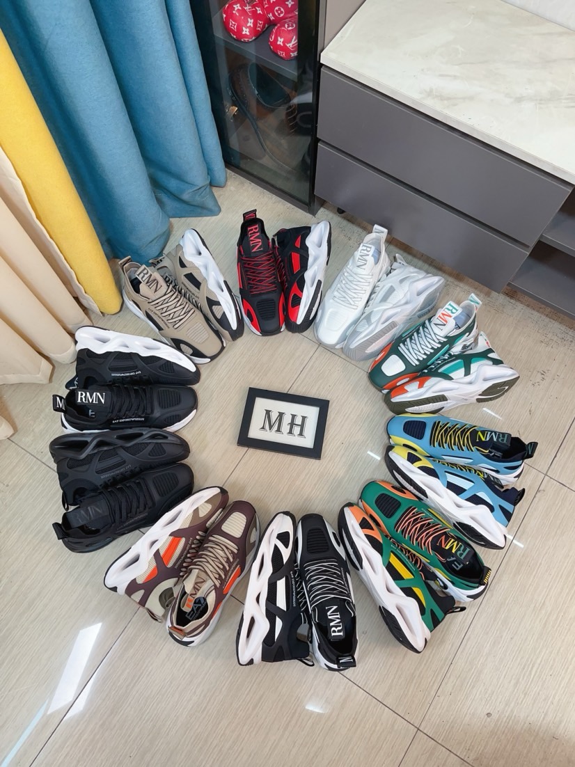 NO:352186,[Armani Armani] The official website of the world's first men's men's shoes, high-end brand uppers with imported flying woven imported sheepskin lining, specially designed for anti-slip and wear-resistant sole. Create a fashionable personality to set off your uniqueness!  A must-have for trendy men! Classic model. Code 38-44, Armani, Armani, Sheepskin19860909【阿玛尼armani】爆卖款官网全球首发男款男鞋高端品牌鞋面采用进口飞织进口羊皮内里,专供防滑耐磨大底.打造时尚个性衬托你的与众不同！潮男必备!经典款.码38-44,,armani,armani,sheepskin,Men's shoes