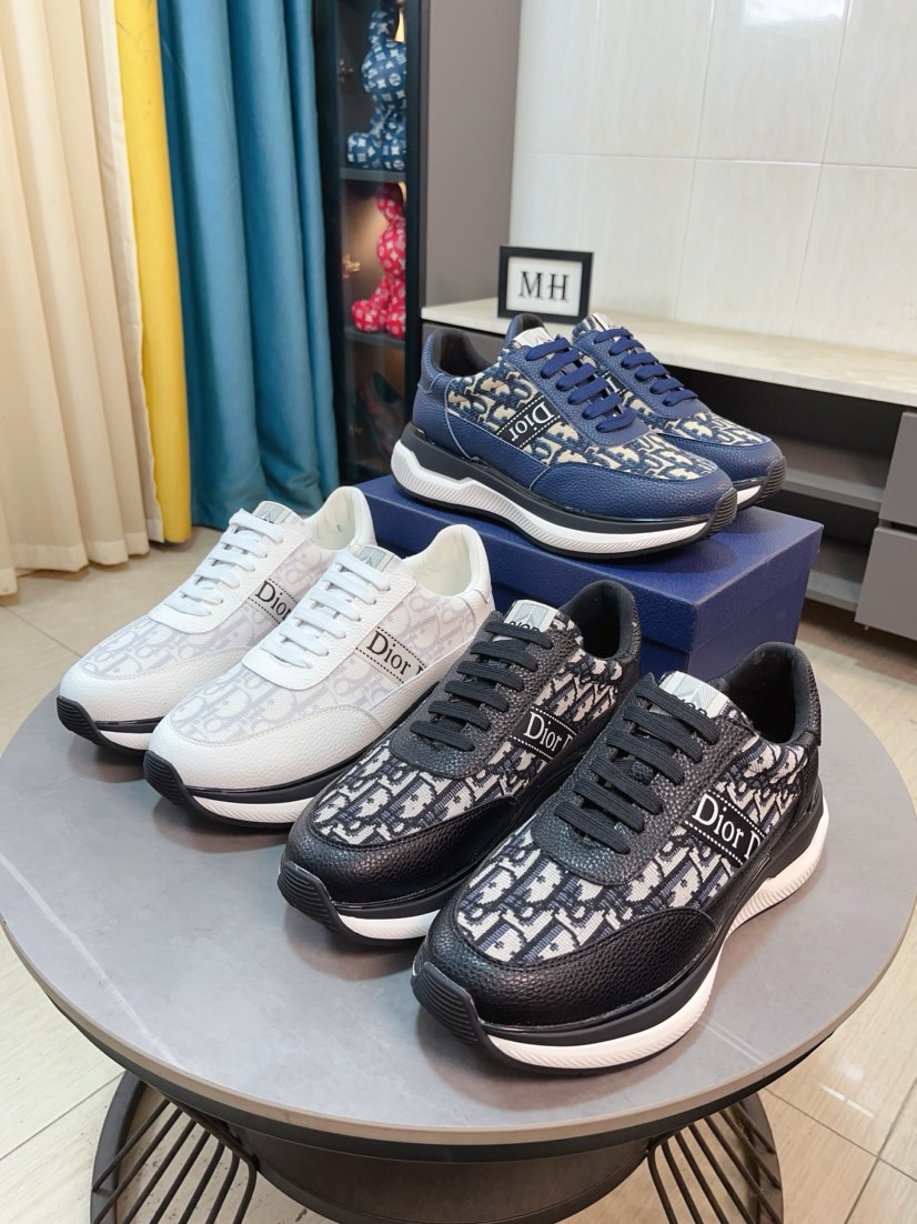 NO:555477,[Dior] The best-selling high-end brand of men's shoes on the official website. The latest series of shoes on the official website are made of imported cowhide leather and specially designed fabrics to create a breathable mesh lining. Making walking more convenient and comfortable!  Compared with the official quality, Midea 11 replica. Create a fashionable personality to set off your uniqueness!  A must-have for trendy men! Classic style. Men's sizes 38-44.,,dior,dior,cowhide19860909【Dior迪奥】爆卖款官网全球首发男鞋高端品牌 官网最新款系列鞋面采用进口牛皮搭配专供面料打造网布透气内里.让行走更加便捷舒适！与官方的质量相比美的11复刻.打造时尚个性衬托你的与众不同！潮男必备!经典款.男码38-44.,,dior,dior,cowhide,Men's shoes