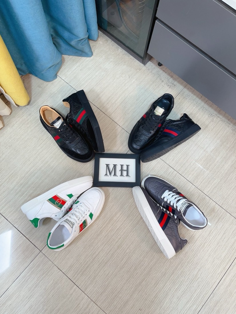 NO:556771,GUCCI [Gucci] new high-end brand of men's shoes, the latest fashionable casual men's shoes, a trendy and versatile style, relaxed sports style, uppers imported from Italy, first-layer cowhide, genuine leather lining and ultra-fine workmanship. Original personalized fashionable rubber wear-resistant outsole, light and comfortable on the foot, size 38-44,,gucci,cowhide19860909GUCCI【古奇】新款男鞋高端品牌,最新時尚休闲男鞋,潮流百搭之款,轻松运动风,鞋面意大利进口头层牛皮 真皮内里 加超精细做工.原版个性时尚橡胶耐磨大底,上脚轻巧舒适,码数38-44,,gucci,cowhide,Men's shoes