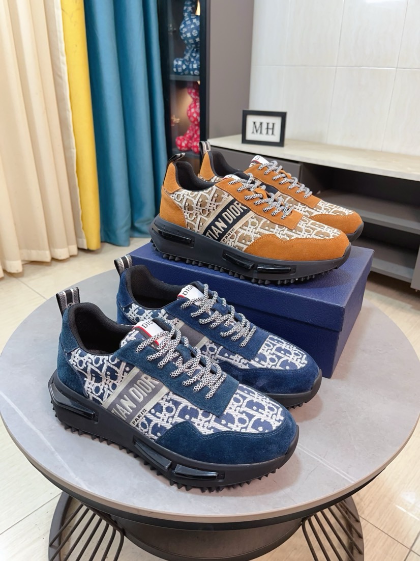 NO:621161,[Dior] The best-selling high-end brand of men's shoes on the official website. The latest series of shoes on the official website are made of imported cowhide leather and specially designed fabrics to create a breathable mesh lining. Making walking more convenient and comfortable!  Compared with the official quality, Midea 11 replica. Create a fashionable personality to set off your uniqueness!  A must-have for trendy men! Classic style. Men's sizes 38-44.,,dior,dior,cowhide19860909【Dior迪奥】爆卖款官网全球首发男鞋高端品牌 官网最新款系列鞋面采用进口牛皮搭配专供面料打造网布透气内里.让行走更加便捷舒适！与官方的质量相比美的11复刻.打造时尚个性衬托你的与众不同！潮男必备!经典款.男码38-44.,,dior,dior,cowhide,Men's shoes