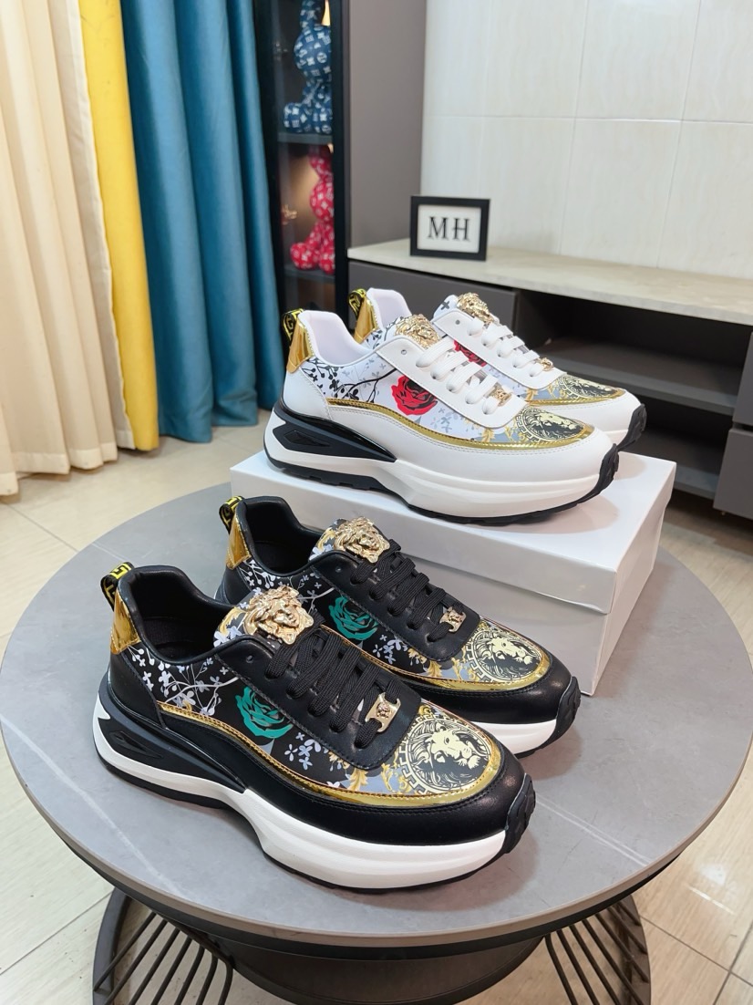 NO:621322,【versace】Versace’s latest model is carefully crafted and set off the audience!  An international brand that continues to innovate. This men's casual shoe for all seasons has a cowhide upper, sheepskin lining and a rubber non-slip outsole. It is breathable and comfortable, and its quality speaks for itself. Size 38-44, versace, versace, cowhide, sheepskin19860909【versace】范思哲最新款精心打造,引爆全场！不断创新的国际品牌 此款男士四季款休闲鞋,牛皮鞋面羊皮内里橡胶防滑大底,透气舒适以质量说话 码数38-44,,versace,versace,cowhide,sheepskin,Men's shoes