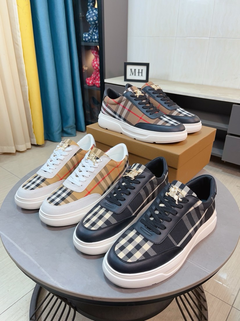 NO:621328,[Burberry] The new lace-up casual men's shoes are on the market first. The materials and workmanship are superior to all versions on the market. The highest quality shipped first-layer cowhide with imported original material genuine leather lining, privately molded soft outsole, high foot comfort, and imported special materials highlight the unique charm of the brand. High-end customization 38-44, burberry, cowhide19860909【巴宝莉】新款系带休闲男鞋抢先上市,材料做工完胜市场所有版本 最高品质出货头层牛皮配进口原版材料真皮内里,私模软质大底,上脚舒适度高、进口专用材料凸显品牌独特魅力 ,高端定制38一44,,burberry,cowhide,Men's shoes