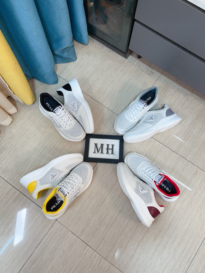 NO:639470,Prad*Prada's 2025 spring and summer popular men's shoes are shipped in three colors. The uppers are imported Italian top-grade fly-woven cowhide stitching + high-elastic elastic band embellishment. Press-type buckles can adjust the length at will. The outer waist is three-dimensional and the P family logo is high-end but not luxurious. The front and rear webbing echoes; the inside is specially breathable + genuine leather insoles. Size: 38-44 [45 customization], prada, prada, cowhide19860909Prad*普拉达2025ss春夏爆款男鞋三色出货 鞋面进口意大利顶级飞织牛皮拼接+高弹松紧带点缀,按压式卡扣随意调节长度 外腰立体P家logo高端不奢华 前后织带呼应；内里专用透气+真皮鞋垫 码数:38-44【45定制】,,prada,prada,cowhide,Men's shoes