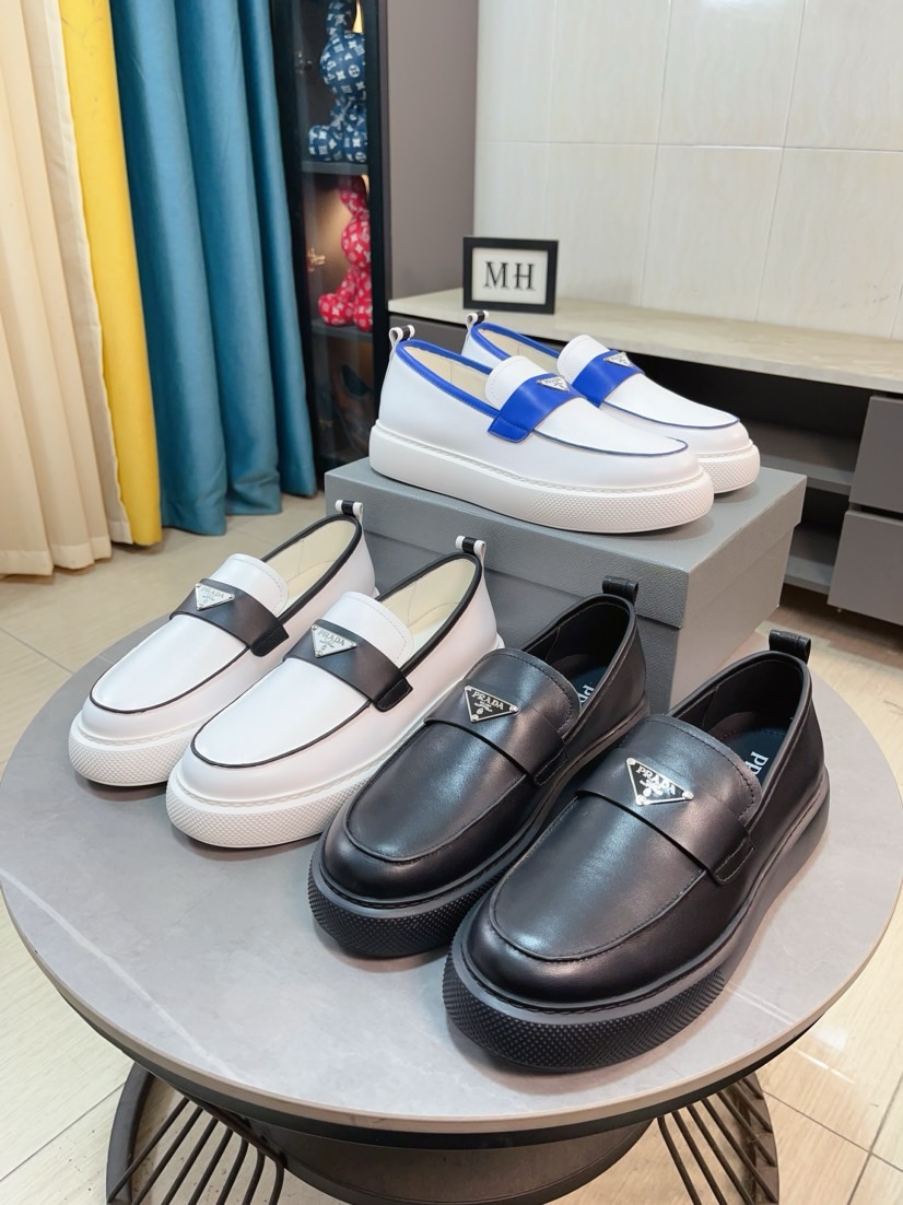 NO:639583,High-quality new Prada (Prada) counters are on the market simultaneously. New men's shoes and fabrics are selected from imported mesh with glue-spraying technology. Imported cowhide lining. High-end open-molded non-slip rubber outsole, exquisite lines, simple and elegant, comfortable and high-end for leisure travel. Size: 38 to 44,, prada, prada, cowhide19860909高品质新款prada(普拉达)专柜同步上市, 新款男鞋、面料精选进口面网配滴胶工艺.进口牛皮内里.高端开模防滑橡胶大底,精美线条、简约大气,上脚舒服上挡次、休闲旅游.码数:38一44,,prada,prada,cowhide,Men's shoes