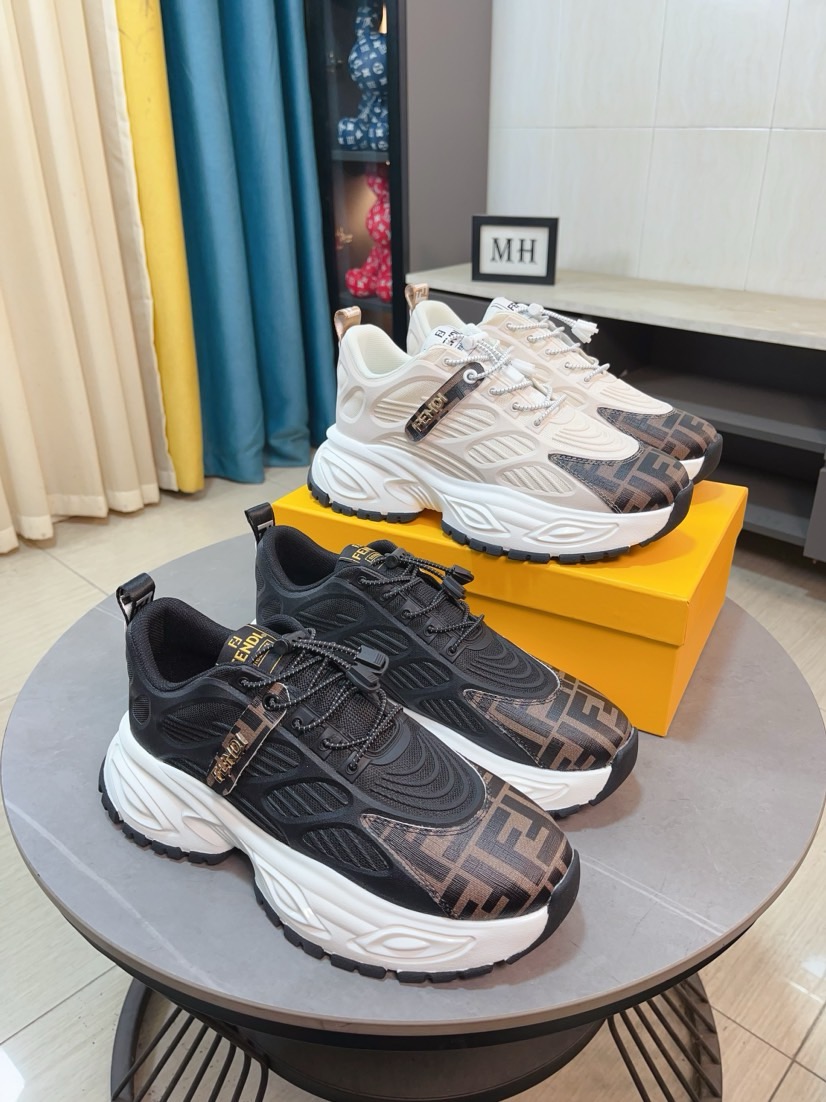 NO:639891,[fendi] Fendi is classic and comfortable for men. This complex sneaker is made of soft calfskin leather lining and original ultra-light rubber material with a rough outsole. This unique light style is suitable for the casual and exquisite sensibility of this season. It is comfortable and natural on the feet. It is an everyday style for casual travel in autumn and winter!  38/44,,fendi,fendi,sneakers,cowhide19860909【fendi】芬迪经典舒适男士,这款复杂的运动鞋是由柔软的小牛皮真皮内里原版超轻橡胶材质粗纹大底 这种独特的轻薄风格适合这个季节的随意而精致的感性,上脚舒适自然 秋冬休闲出行日常款！38/44,,fendi,fendi,sneakers,cowhide,Men's shoes