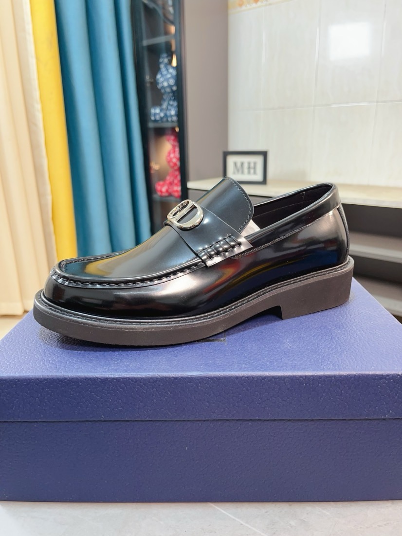 NO:664129,Water-dyed cowhide, original quality Dior - Dior original purchase, high-end business leather shoes, the fabric is made of open-edge beaded cowhide imported from Italy, water-dyed cowhide/cowhide is specially provided with original outsole, fine workmanship, real thing ^_^ Photographed size 39-44 (38 45 custom-made),, dior, dior, cowhide19860909水染牛里 原单品质Dior —.迪奥 原单代购、高端商务皮鞋、面料采用意大利进口开边珠牛皮料水染牛里/牛皮里特供原版大底、做工精细、实物^_^拍摄size39-44（38 45定做）,,dior,dior,cowhide,Men's shoes