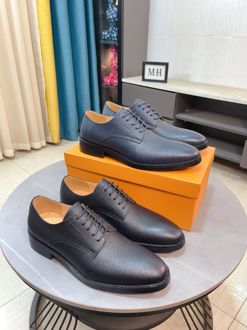 NO:664140,Cowhide [LV] is synchronized with the official website. The upper is made of Italian imported cowhide with cross-embossed leather lining. It has a fashionable atmosphere and a unique brand and unique craftsmanship. It highlights the hot style of the new year. Don't hesitate, don't hesitate, you should hurry up and get it. Size 38--44, Louis Vuitton, Cowhide19860909牛里【LV】官网同步,鞋面采用意大利进口鞋面牛皮十字压纹舒适的牛皮内里,时尚气息,独特品牌独特工艺.彰显了新一年度的爆款风格.别再犹豫,别再徘徊,您也赶紧入手吧.码数38--44,,louis vuitton,cowhide,Men's shoes