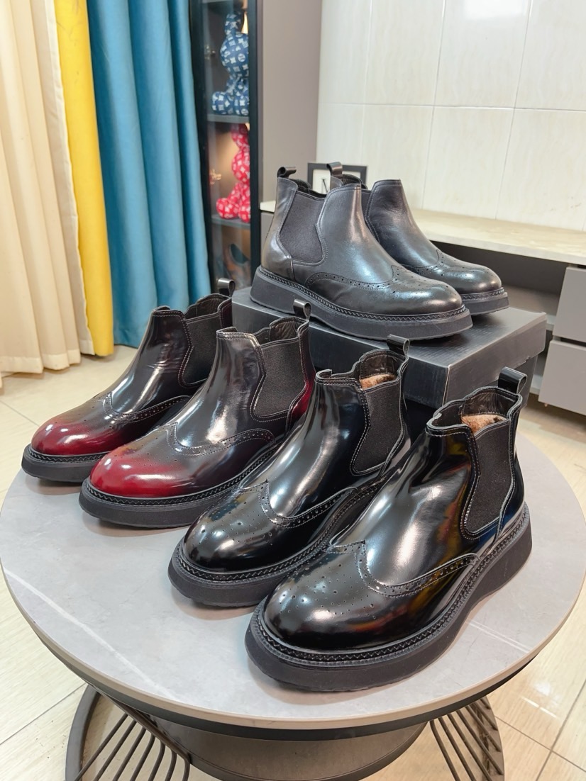 NO:664639,[High-end quality PRADA] High-quality, hot-selling Prada high-top men's boots, a trendy hot-selling style, with original open-edge beads on the uppers, fur + wool insoles for the feet, very comfortable on the feet, original open-molded air cushion outsole, size 38-44,, prada, prada, boots19860909【高端品质 PRADA】高品质 爆款 普拉达高帮男靴潮流爆款,鞋面原版开边珠,毛里+毛鞋垫垫脚,上脚非常舒服,原版开模气垫大底, 码数38-44码,,prada,prada,boots,Men's shoes