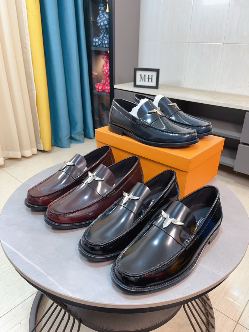 NO:680079,[LV Louis Vuitton] ~ New high-end original men's business casual leather shoes, made of original cowhide open edge bead fabric, comfortable and soft cowhide lining cowhide insole, original LOGO rubber non-slip outsole. Size 38-44, 45 customized,, louis vuitton, louis vuitton, cowhide19860909【LV路易威登】~ 新品高端原版男士商务休闲皮鞋,采用原版牛皮开边珠面料舒适柔软牛皮内里牛皮鞋垫,原版LOGO橡胶防滑大底.码数38-44,45定做,,louis vuitton,louis vuitton,cowhide,Men's shoes