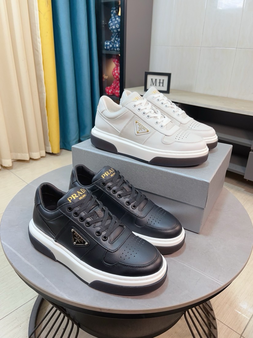 NO:783007,High-quality new Prada (Prada) counters are on the market simultaneously. New men's shoes and fabrics are selected from imported mesh with glue-spraying technology. Imported cowhide lining. High-end open-molded non-slip rubber outsole, exquisite lines, simple and elegant, comfortable and high-end for leisure travel. Size: 38 to 44,, prada, prada, cowhide19860909高品质新款prada(普拉达)专柜同步上市, 新款男鞋、面料精选进口面网配滴胶工艺.进口牛皮内里.高端开模防滑橡胶大底,精美线条、简约大气,上脚舒服上挡次、休闲旅游.码数:38一44,,prada,prada,cowhide,Men's shoes