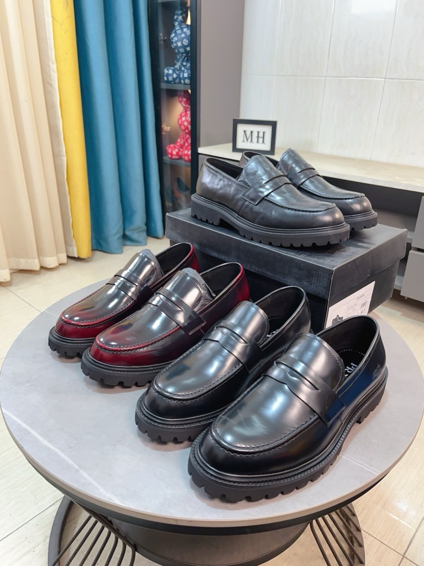 NO:690154,[High-end quality PRADA] High-quality hot-selling Prada leather shoes, the trendy hot-selling style, original open-edge beads on the upper, cowhide lining + cowhide feet, very comfortable on the foot, original open-molded air cushion outsole, size 38-44, 45 customized,, prada, prada, cowhide19860909【高端品质 PRADA】高品质 爆款 普拉达皮鞋潮流爆款,鞋面原版开边珠,牛皮内里+牛皮垫脚,上脚非常舒服,原版开模气垫大底, 码数38-44,45定做,,prada,prada,cowhide,Men's shoes