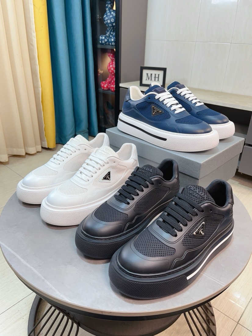 NO:780029,High-quality new Prada counters are on the market at the same time. New men's shoes and fabrics are made of imported cowhide mesh splicing technology. Imported cowhide lining. High-end molded anti-slip rubber outsole, exquisite lines, simple and elegant, comfortable and high-end for leisure travel. Size: 38 to 44,, prada, prada, cowhide19860909高品质新款prada(普拉达)专柜同步上市, 新款男鞋、面料精选进口牛皮网布拼接工艺.进口牛皮内里.高端开模防滑橡胶大底,精美线条、简约大气,上脚舒服上挡次、休闲旅游.码数:38一44,,prada,prada,cowhide,Men's shoes