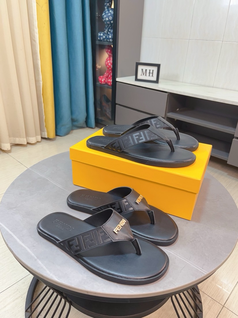 NO:783788,[FENDI] Fendi's new spring and summer men's sandals. Slippers shipped. Cool colors. Top-quality purchasing original items. The uppers are made of imported webbing. Original outsole. Comfort and fashion coexist. Size 38-44,,fendi,fendi,sandals,slippers19860909【FENDI】芬迪 春夏新款男士凉鞋 拖鞋出货 色彩炫酷 顶级代购原单货 鞋面采用进口织带 原版大底.舒适与时尚并存.码数38-44,,fendi,fendi,sandals,slippers,Men's shoes