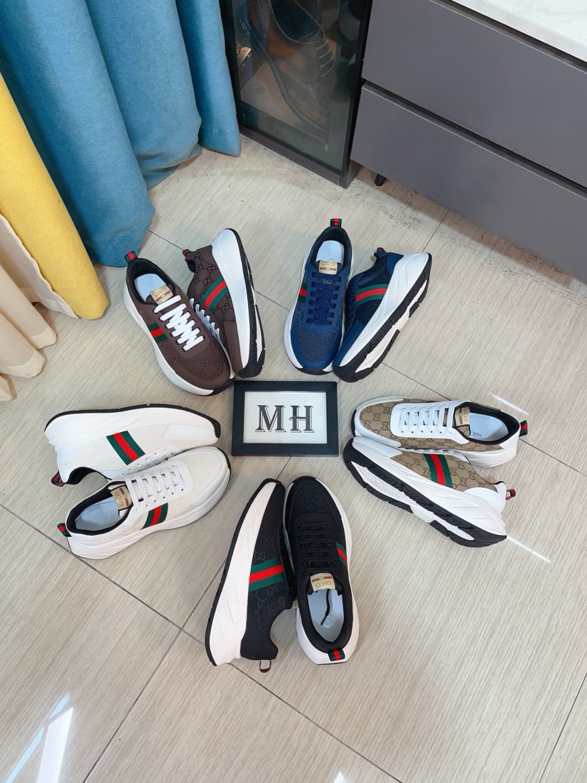 NO:779046,[GUCCI] Gucci's new lace-up casual men's shoes are on the market first. The materials and workmanship are superior to all versions on the market. The highest quality shipped first-layer cowhide with imported original perforated material leather lining, privately molded soft outsole, high foot comfort, and imported special materials highlight the unique charm of the brand. High-end customization 38 to 44,, gucci, cowhide19860909【GUCCI】古奇新款系带休闲男鞋抢先上市,材料做工完胜市场所有版本 最高品质出货头层牛皮配进口原版穿孔材料真皮内里,私模软质大底,上脚舒适度高、进口专用材料凸显品牌独特魅力 ,高端定制38一44,,gucci,cowhide,Men's shoes