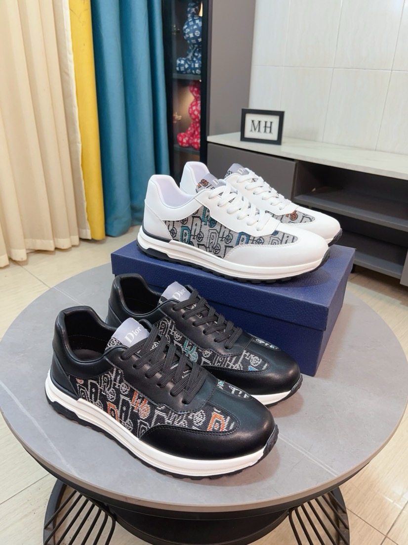 NO:779789,[Dior] The best-selling high-end brand of men's shoes on the official website. The latest series of shoes on the official website are made of imported cowhide leather and specially designed fabrics to create a breathable mesh lining. Making walking more convenient and comfortable!  Compared with the official quality, Midea 11 replica. Create a fashionable personality to set off your uniqueness!  A must-have for trendy men! Classic style. Men's sizes 38-44.,,dior,dior,cowhide19860909【Dior迪奥】爆卖款官网全球首发男鞋高端品牌 官网最新款系列鞋面采用进口牛皮搭配专供面料打造网布透气内里.让行走更加便捷舒适！与官方的质量相比美的11复刻.打造时尚个性衬托你的与众不同！潮男必备!经典款.男码38-44.,,dior,dior,cowhide,Men's shoes