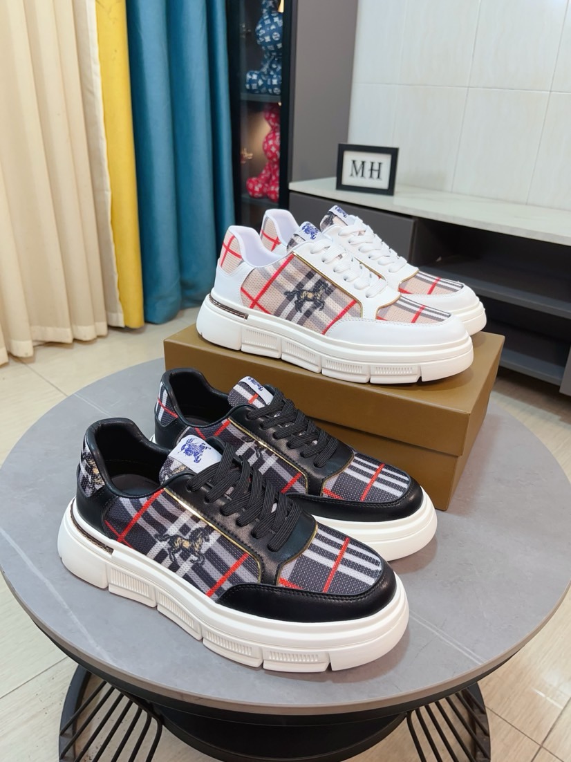 NO:779792,[Burberry] The new lace-up casual men's shoes are on the market first. The materials and workmanship are superior to all versions on the market. The highest quality shipped first-layer cowhide with imported original material genuine leather lining, privately molded soft outsole, high foot comfort, and imported special materials highlight the unique charm of the brand. High-end customization 38-44, burberry, cowhide19860909【巴宝莉】新款系带休闲男鞋抢先上市,材料做工完胜市场所有版本 最高品质出货头层牛皮配进口原版材料真皮内里,私模软质大底,上脚舒适度高、进口专用材料凸显品牌独特魅力 ,高端定制38一44,,burberry,cowhide,Men's shoes