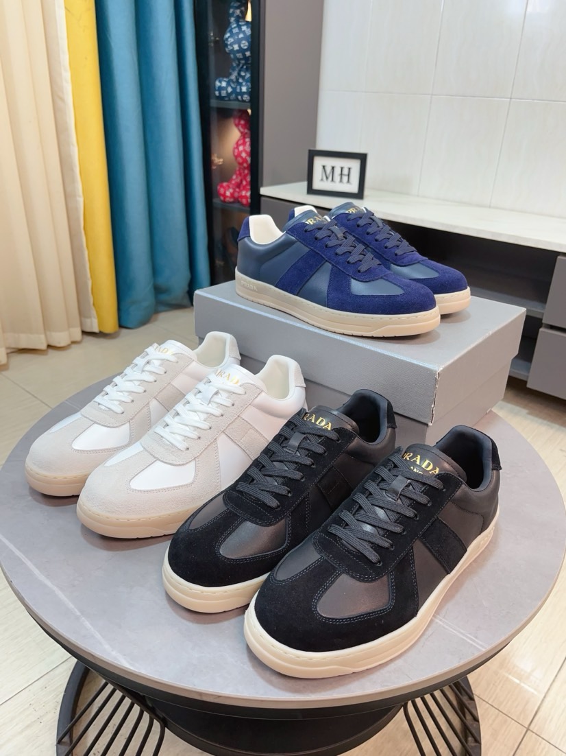 NO:779778,High-quality new Prada (Prada) counters are on the market simultaneously. New men's shoes and fabrics are selected from imported mesh with glue-spraying technology. Imported cowhide lining. High-end open-molded non-slip rubber outsole, exquisite lines, simple and elegant, comfortable and high-end for leisure travel. Size: 38 to 44,, prada, prada, cowhide19860909高品质新款prada(普拉达)专柜同步上市, 新款男鞋、面料精选进口面网配滴胶工艺.进口牛皮内里.高端开模防滑橡胶大底,精美线条、简约大气,上脚舒服上挡次、休闲旅游.码数:38一44,,prada,prada,cowhide,Men's shoes