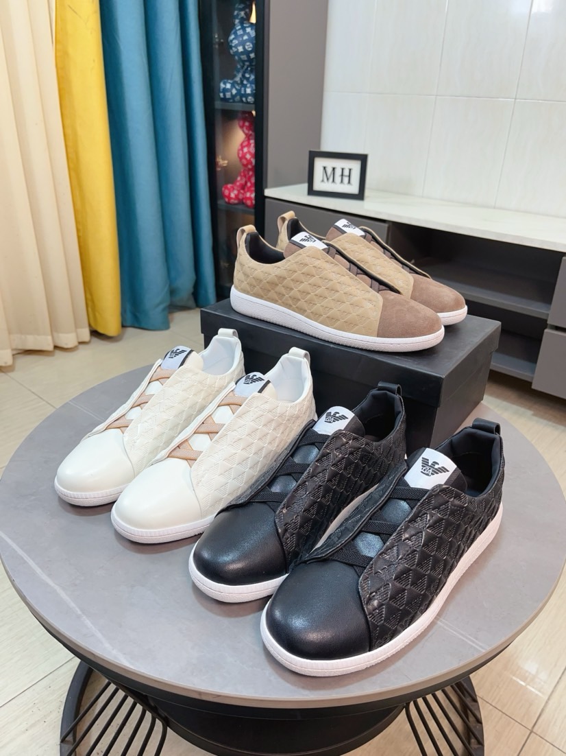 NO:781152,'Armani' uppers are made of the original factory's special brand standard plus soft imported raw materials + cowhide lining for tiptoeing, and the brand's special soles are the original factory's special rubber anti-slip and wear-resistant outsole, code number: 38-44,,armani,cowhide19860909《阿玛尼》鞋面采用原厂特供品牌标加柔软进口原材料＋牛皮内里 踮脚,品牌专用鞋底原厂特供滴胶防滑耐磨大底,码数:38-44,,armani,cowhide,Men's shoes