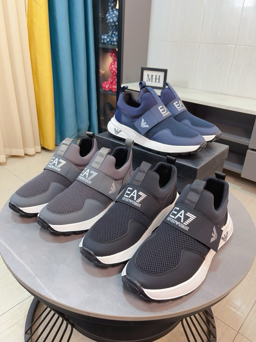 NO:781141,'Armani' uppers are made of the original factory's special brand standard plus soft imported raw materials + cowhide lining for tiptoeing, and the brand's special soles are the original factory's special rubber anti-slip and wear-resistant outsole, code number: 38-44,,armani,cowhide19860909《阿玛尼》鞋面采用原厂特供品牌标加柔软进口原材料＋牛皮内里 踮脚,品牌专用鞋底原厂特供滴胶防滑耐磨大底,码数:38-44,,armani,cowhide,Men's shoes