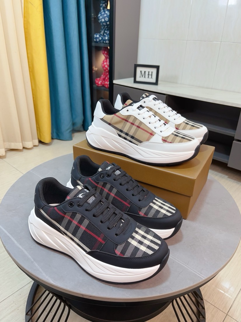 NO:833931,[Burberry] The new lace-up casual men's shoes are on the market first. The materials and workmanship are superior to all versions on the market. The highest quality shipped first-layer cowhide with imported original material genuine leather lining, privately molded soft outsole, high foot comfort, and imported special materials highlight the unique charm of the brand. High-end customization 38-44, burberry, cowhide19860909【巴宝莉】新款系带休闲男鞋抢先上市,材料做工完胜市场所有版本 最高品质出货头层牛皮配进口原版材料真皮内里,私模软质大底,上脚舒适度高、进口专用材料凸显品牌独特魅力 ,高端定制38一44,,burberry,cowhide,Men's shoes